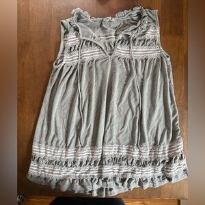 POL Gray Top with Lace Accents